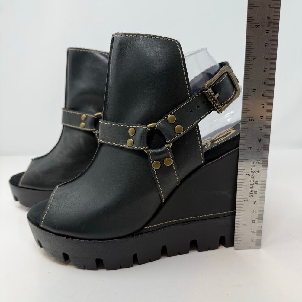Sbicca Rayanne Wedge Ankle Booties Women's 9M Black Sandals Luxury EUC - Picture 3 of 16